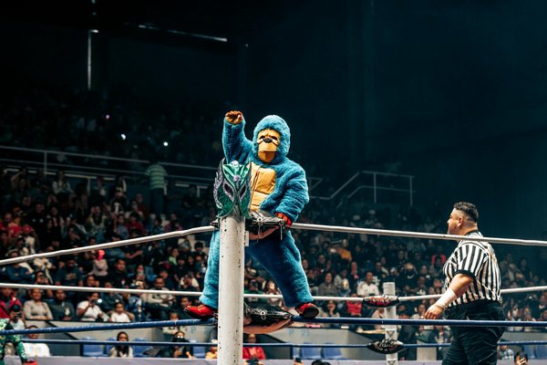 What are the key factors to consider when choosing a UK fitness class?